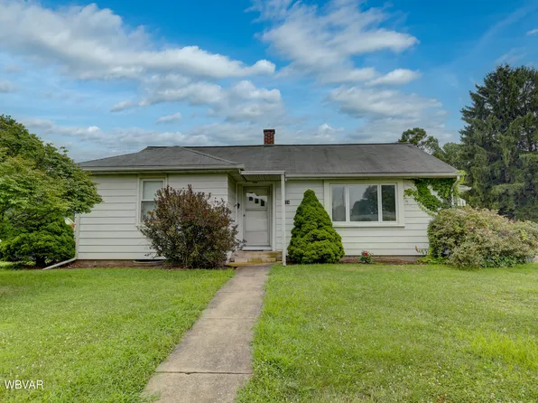 824 Weaver St, Montoursville, PA 17754