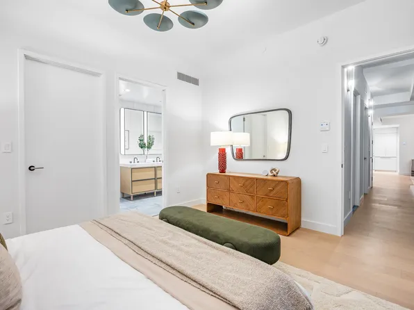 250 East 25th Street image 9 of 28