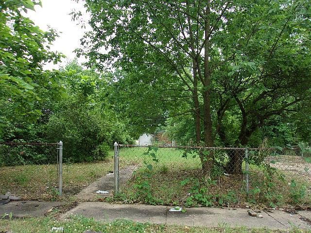 1st image of 2505 Autumn Ave