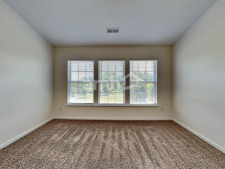1440 Cantwell Ct — Photo 11