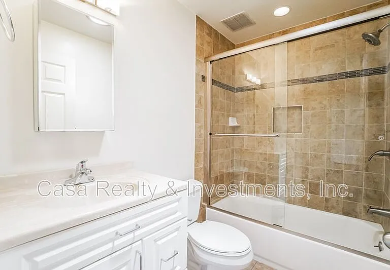 522 Washington St #BACK HOUSE — Photo 11