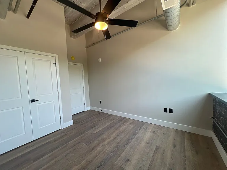 119 E Princess Anne Rd — Photo 163