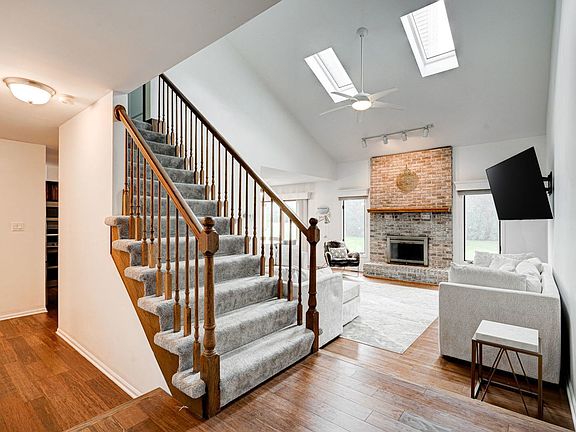 4th image of 7705 W 158th Ct