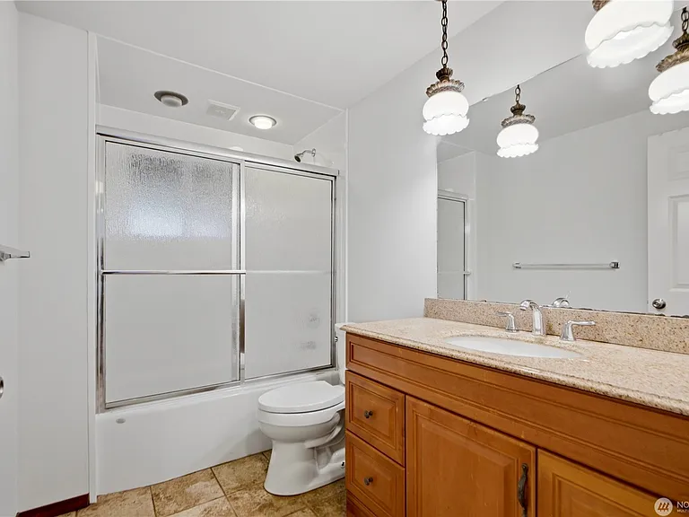 14831 NE 14th St — Photo 8