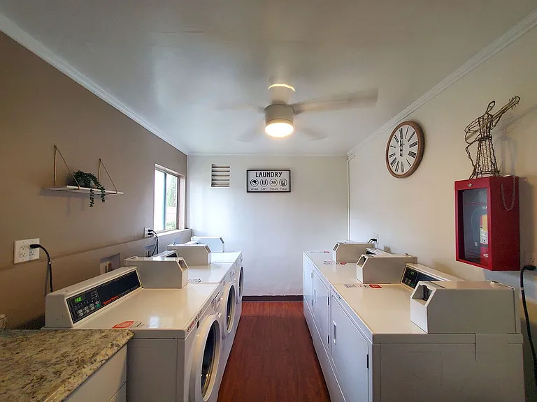 Westbrook Manor — Photo 31