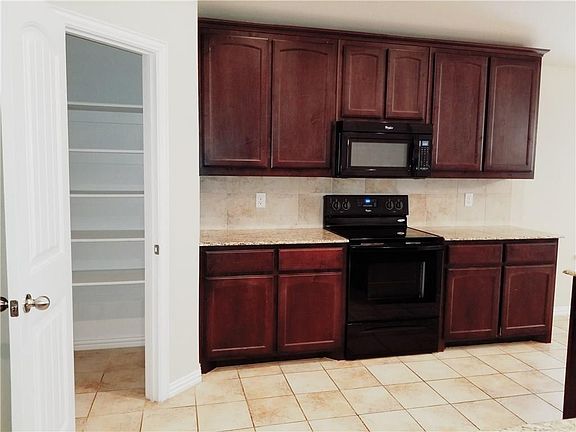 5th image of 7132 Mohegan Dr