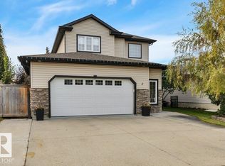 2 Huntington Bay, Spruce Grove, AB T7X 4K7