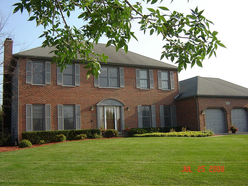 Beautifully landscaped, contemporary colonial design