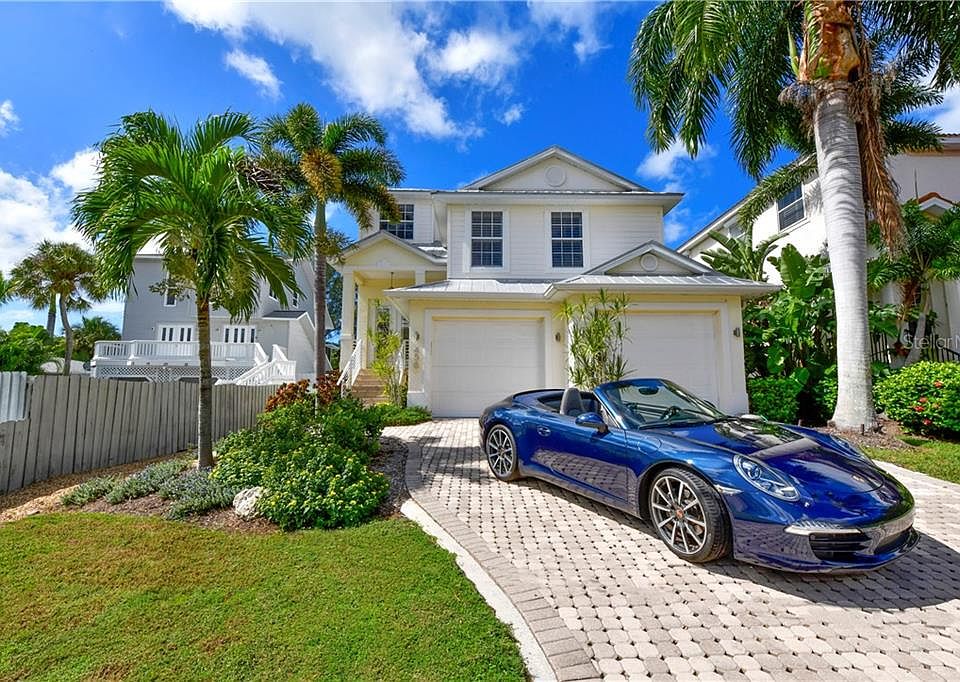 1st image of 458 Island Cir