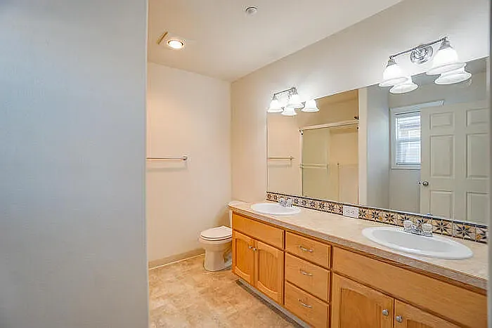 1107 NE 151st Ave — Photo 25