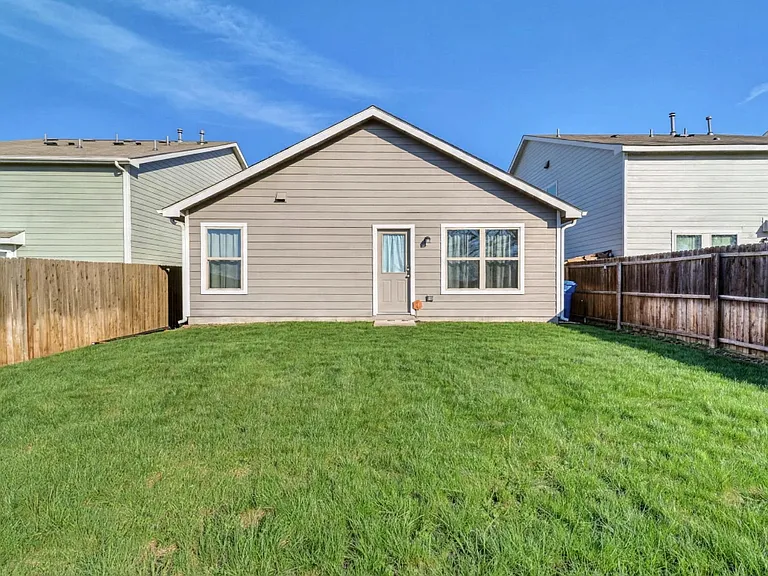 5689 McClelland St — Photo 15