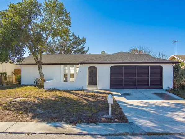 8234 Medford Dr, Port Richey, FL 34668