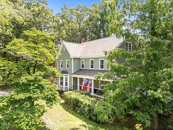 3rd image of 8808 Colesbury Dr