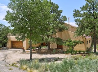 16 Juniper Hill Rd NE, Albuquerque, NM 87122