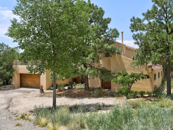 16 Juniper Hill Rd NE, Albuquerque, NM 87122