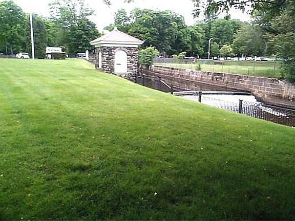 BEAUTIFUL GROUNDS