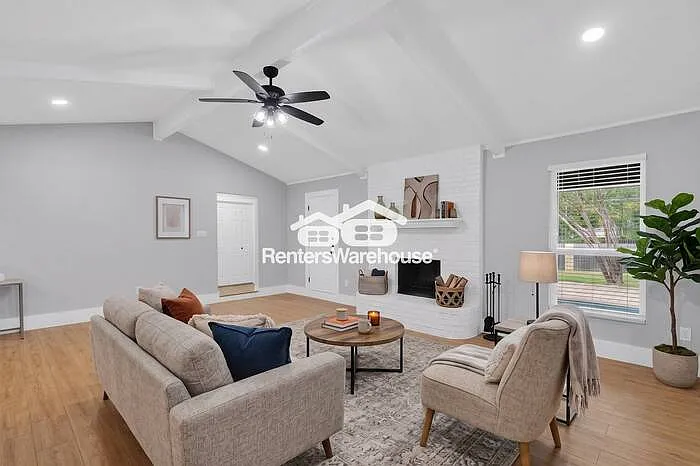 733 Ridgewood Cir — Photo 10