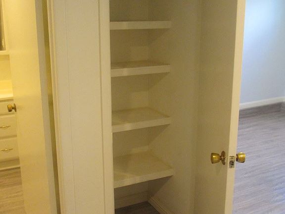 4th image of 281 Falcon Ave APT C