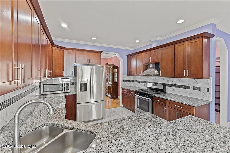 5th image of 36 Johnson Road