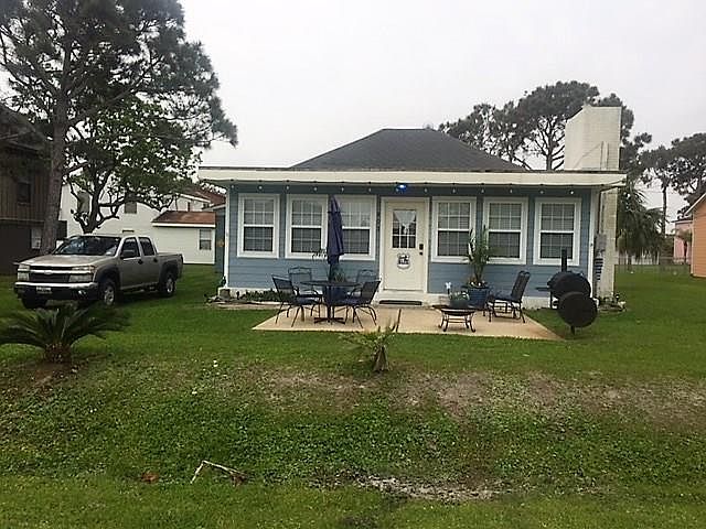 1st image of 903 N 2nd St
