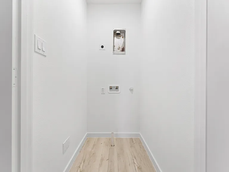 206 W Brooklyn Ave — Photo 11
