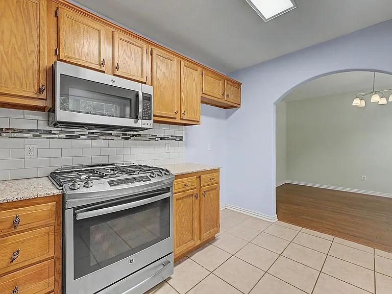 3801 SW Carriageway Ave — Photo 8