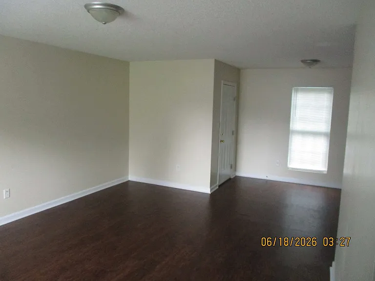 3907 Ipswitch Ln — Photo 8