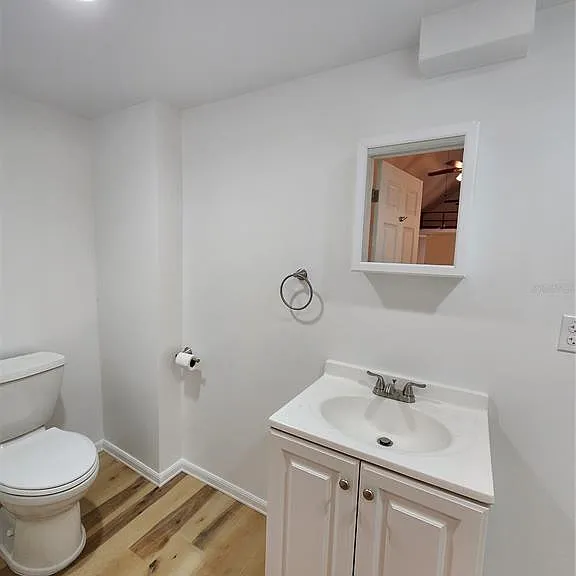 120 SE 7th St #5 — Photo 19