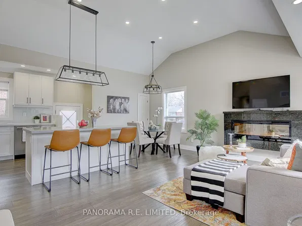 50 Maydolph Rd, Toronto, ON M9B 1W5