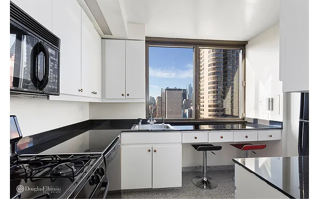 Rented by Douglas Elliman | media 4
