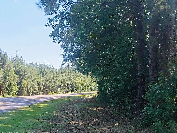 3rd image of 82 Acres Point Caswell Rd Road