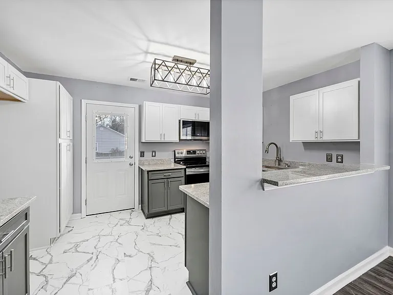 120 W Horn Ct — Photo 9