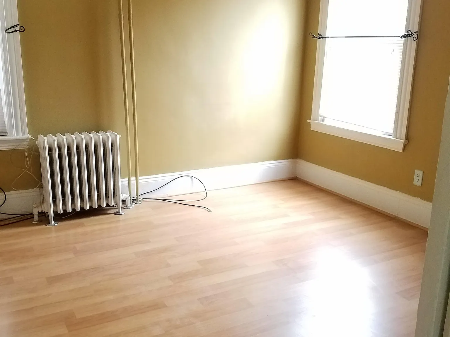 214 Brookline Street - 2 (Room 3) — Photo 4