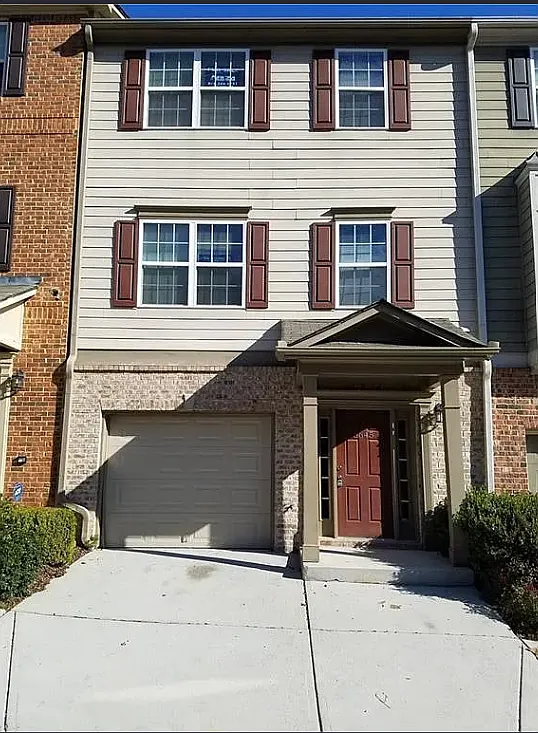 4 bed, 3.5 bath, 1796 sqft, $2,305 — Photo 1