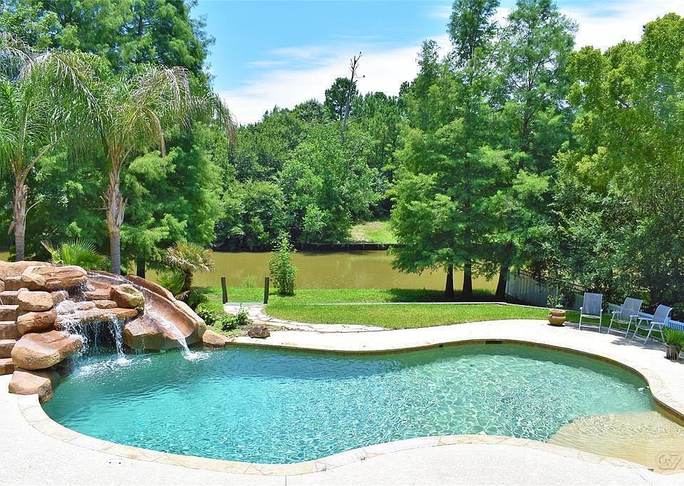 1st image of 707 Bayou Crest Dr