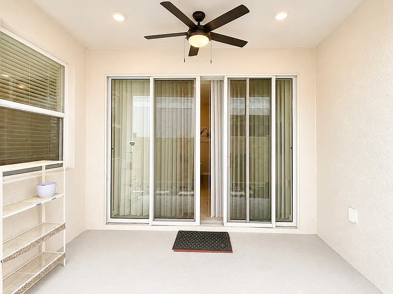 1502 Erin Breeze Ln #1502 — Photo 17