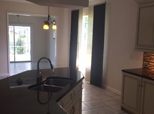 188 Stanhope Cir, Naples, FL 34104