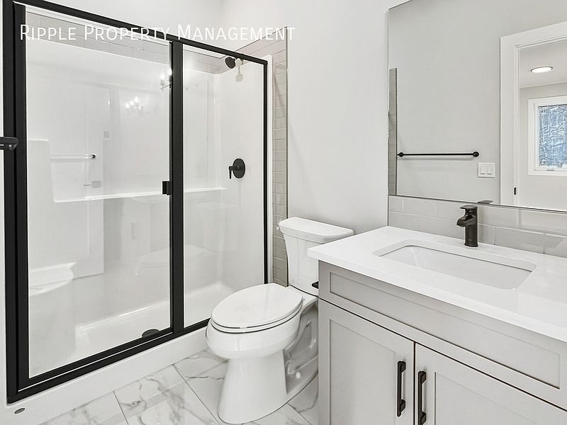 Calgary Townhouse for rent - 3 Bedrooms — photo 16