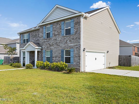 2nd image of 26 Whisperwood Ln