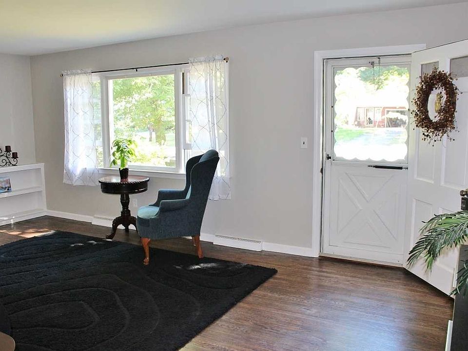 73 Sleight Plass Rd, Poughkeepsie, NY 12603 Zillow