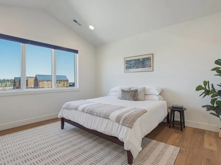 61281 McRoberts Ln — Photo 22
