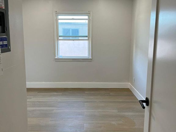 3rd image of 4678 Cherokee Ave APT B