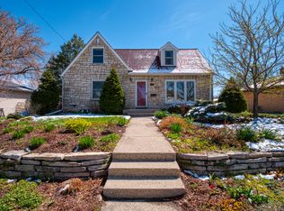 5520 S Swift Ave, Cudahy, WI 53110