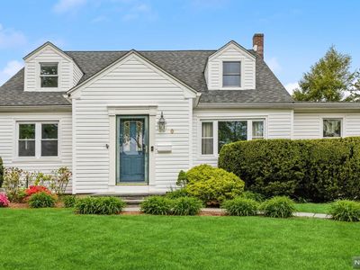 9 Pleasant Ave, Tenafly, NJ, 07670