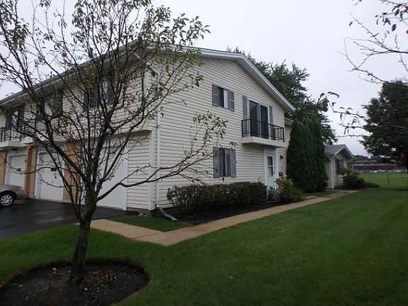 3rd image of 1037 Perth Dr #1037