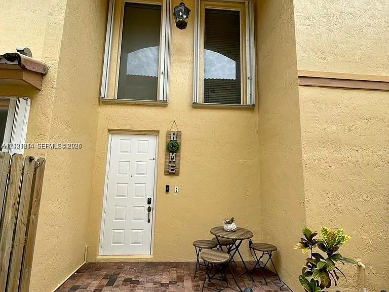 1261 Hayes St — Photo 7