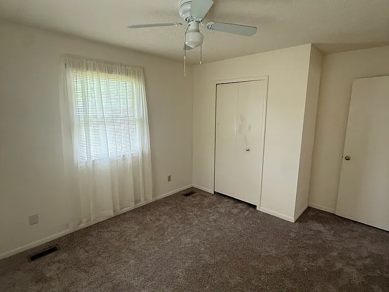 1775 Glenwood Dr — Photo 16