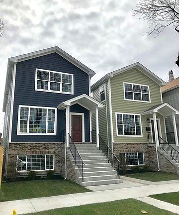 2nd image of 441 W 42nd Pl