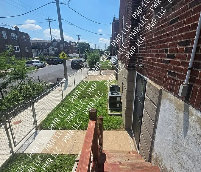 4344 Vista St #1 — Photo 3