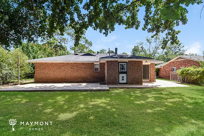5731 Roxboro Dr — Photo 14